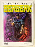 Couverture du manga Berserk Tome 11, guerrier en armure avec une arbalète, édition Glénat.
