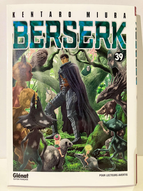 Couverture manga Berserk Tome 39, héros en armure entouré de créatures fantastiques, forêt mystérieuse.