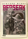 Couverture Berserk Tome 40, manga Glénat, deux jeunes personnages et un loup noir illustrés.