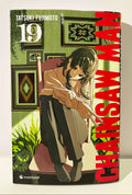 Couverture Chainsaw Man tome 19, personnage assis, fond vert décoré, manga Crunchyroll