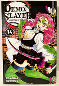 Couverture du manga Demon Slayer tome 14 avec une fille aux cheveux roses et verts armée d’un sabre