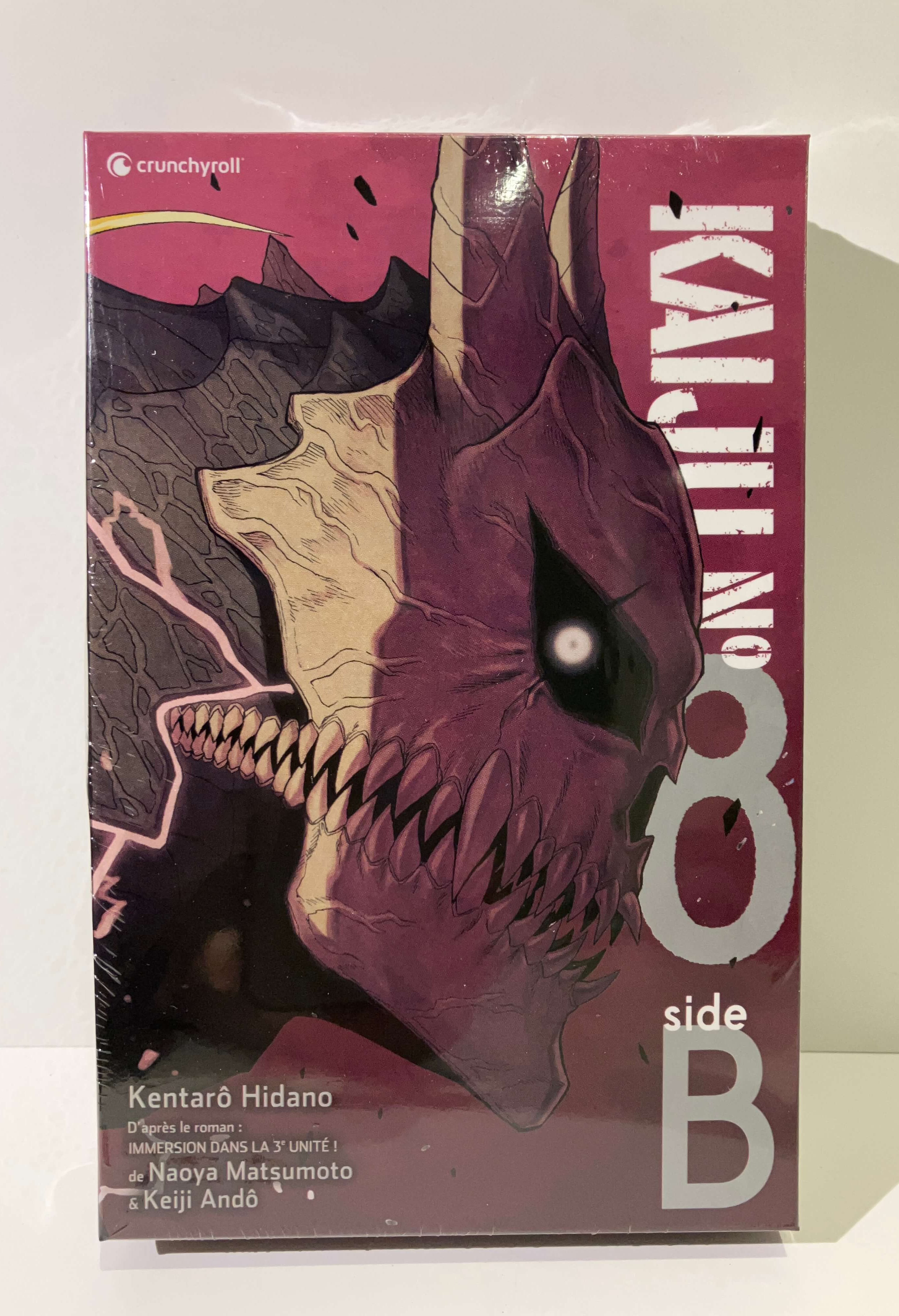 IMG_5406Kaiju N°8 side b edition collector tome 2 de Kentaro HIDANO, Naoya MATSUMOTO et Keiji ANDO