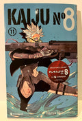 Couverture du manga Kaiju No 8 tome 11 avec personnage armé, arrière-plan bleu, Crunchyroll, Naoya Matsumoto