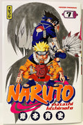 Couverture du manga Naruto tome 7, Naruto et Sasuke en avant, décor sombre, édition Kana.