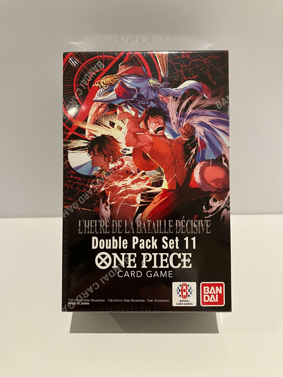 Double Pack OP16 L'Heure de la Bataille Décisive en Français contient 2 boosters op16 et 1 carte don