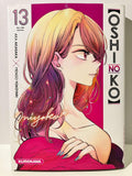 Couverture du manga Oshi no Ko tome 13, personnage féminin aux cheveux colorés, édition Kurokawa.
