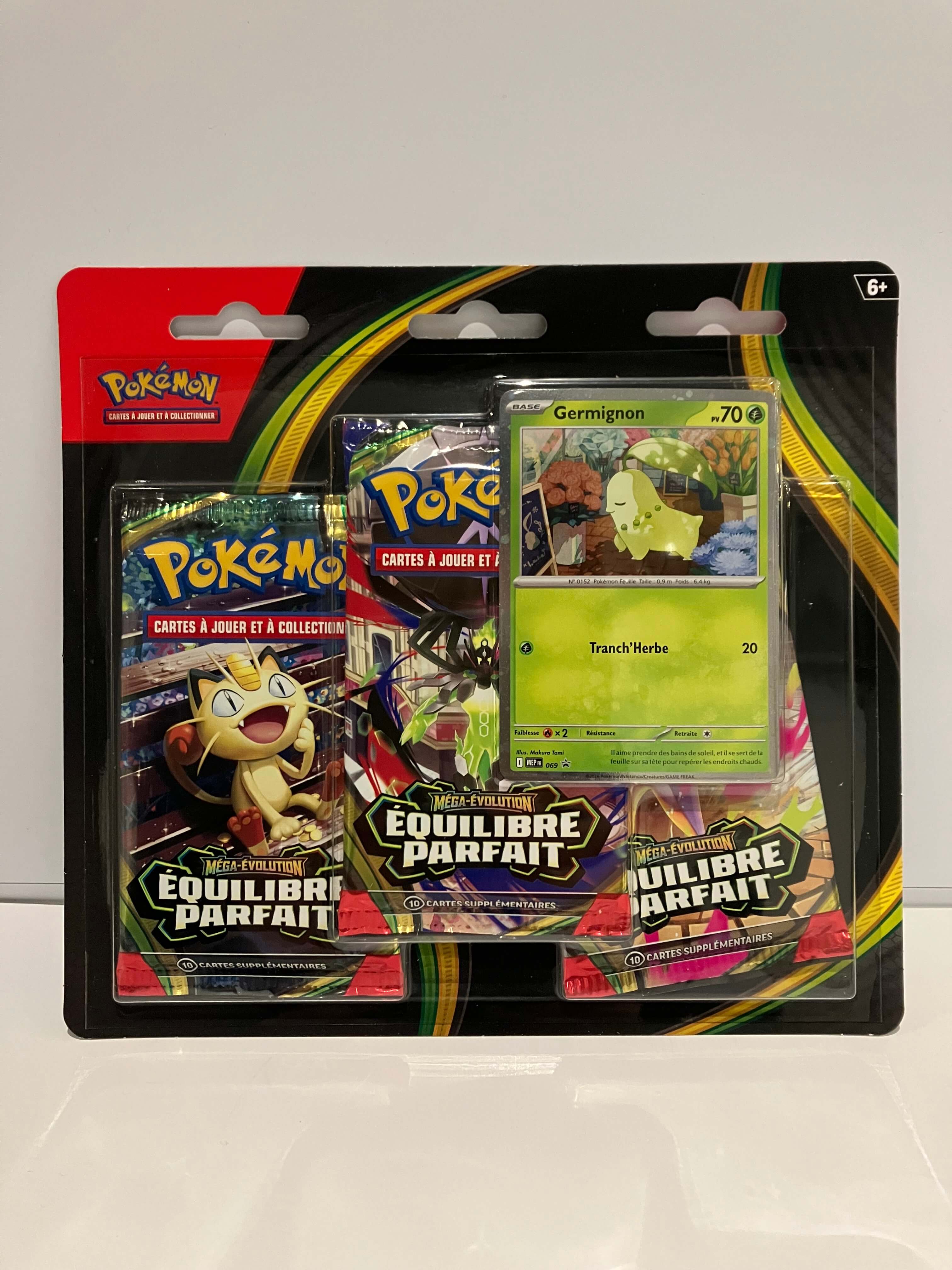 Tripack Pokémon contenant 3 boosters de Équilibre Parfait avec une carte promo